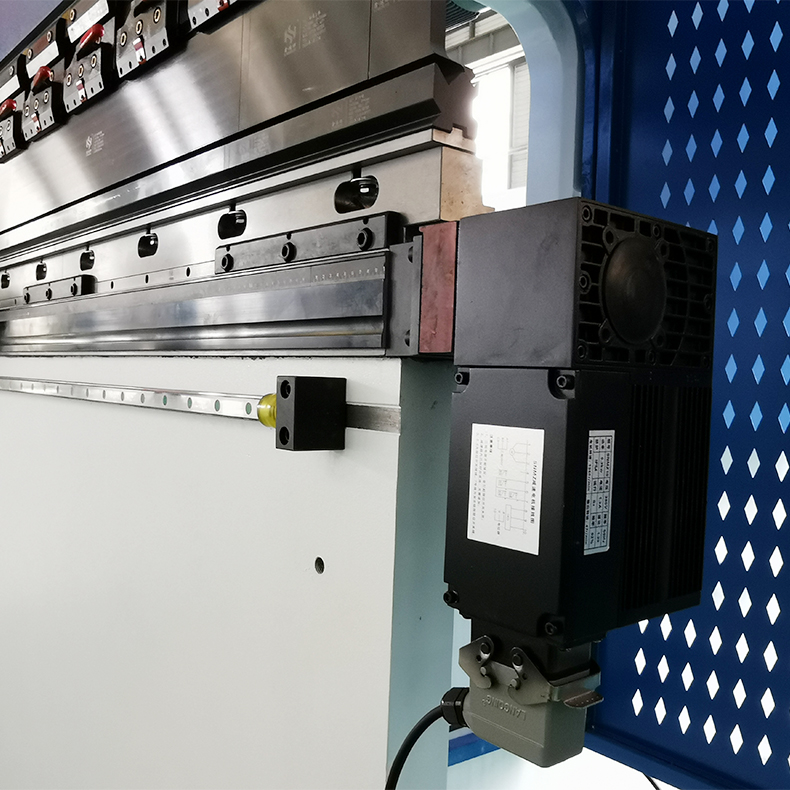 Prensa dobradeira hidráulica CNC de 4 eixos 160t-4000