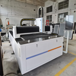 3015 1000w 1500w 3000w CNC máquina de corte a laser de fibra de metal para aço inoxidável