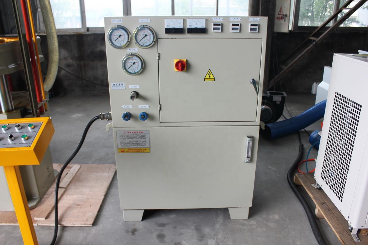 Máquina de prensa hidráulica de folha de metal de quatro colunas hidráulica 63T