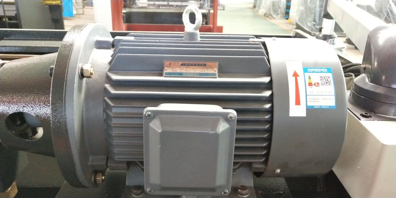 Máquina de corte de chapa de aço hidráulica 6mm*3200 Máquina de corte de chapa de aço