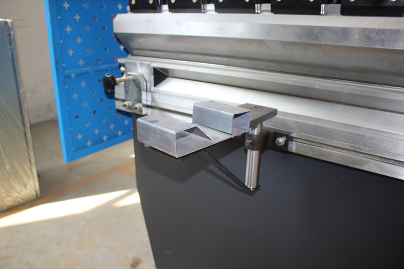 Prensa hidráulica CNC, máquina de dobra de aço carbono totalmente automática