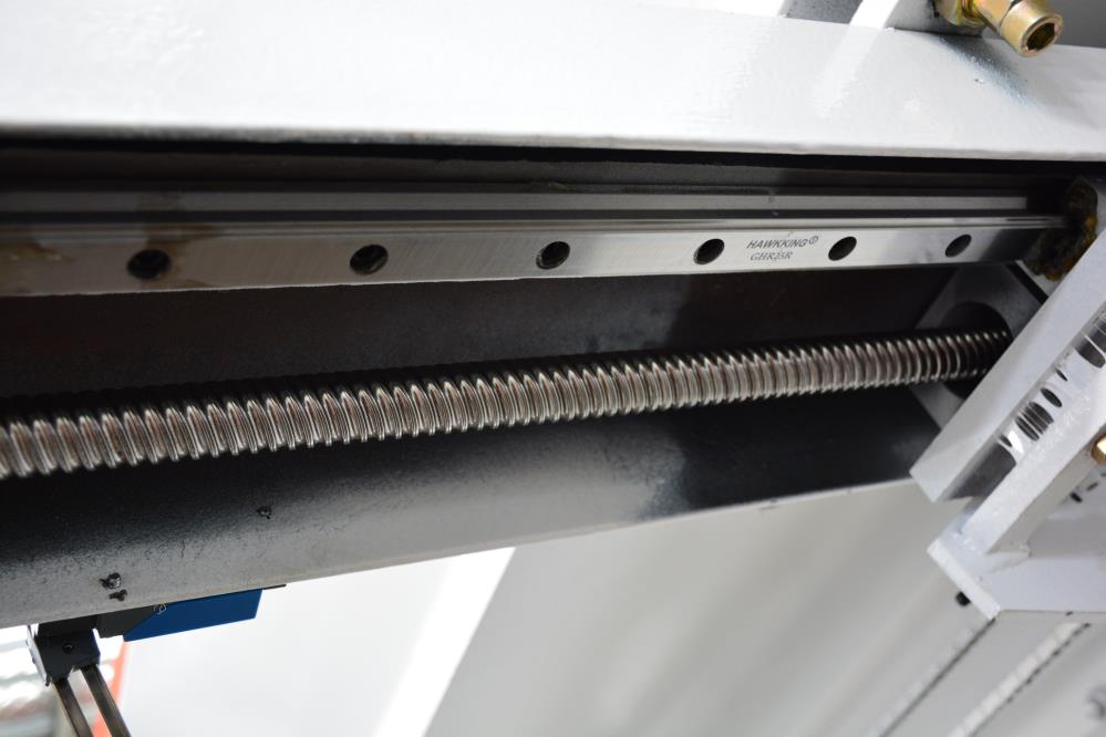 Máquina de corte de pêndulo hidráulico CNC máquina de corte automática guilhotina